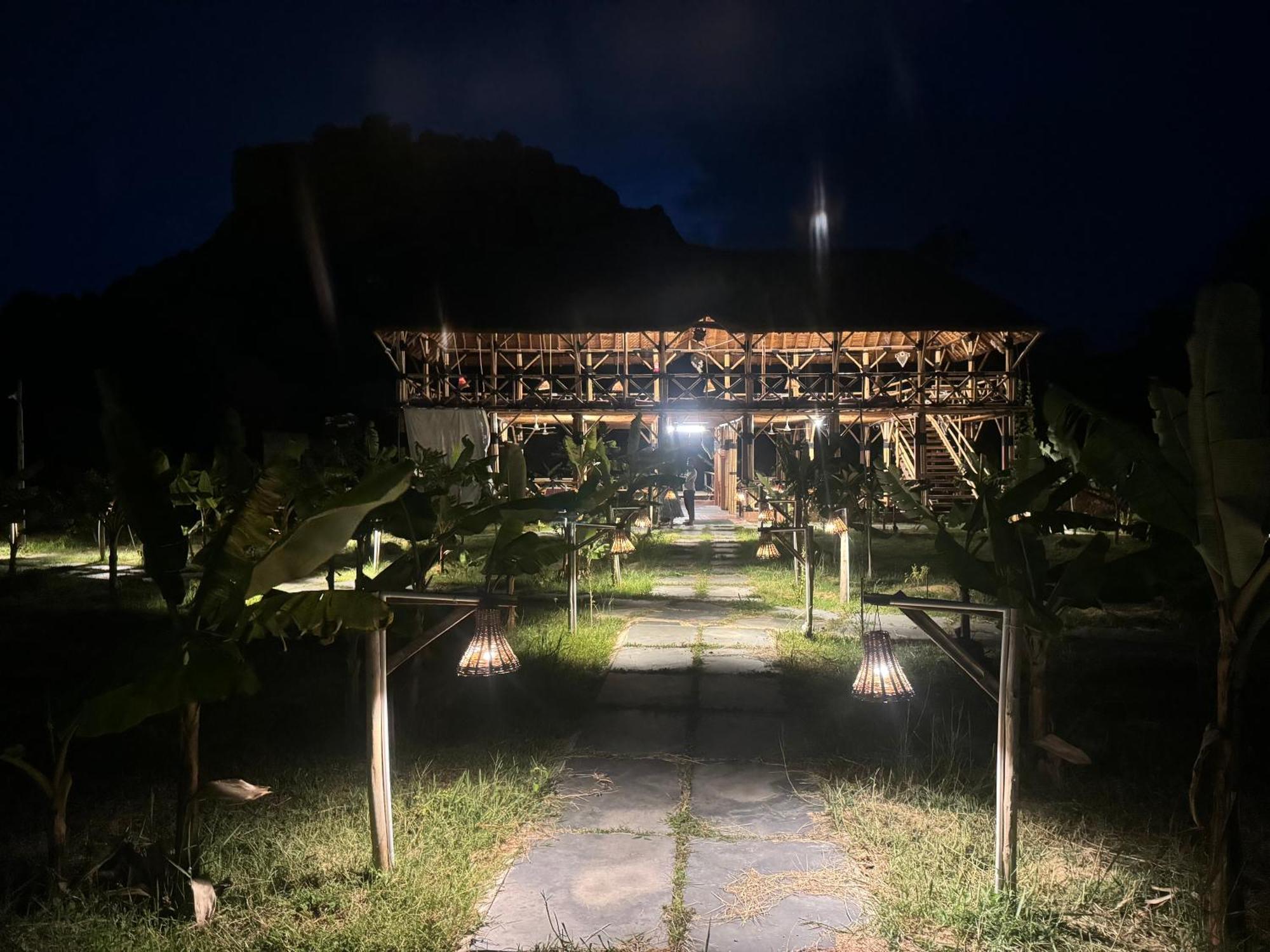 Hill Stone View Hampi Hotel Exterior photo